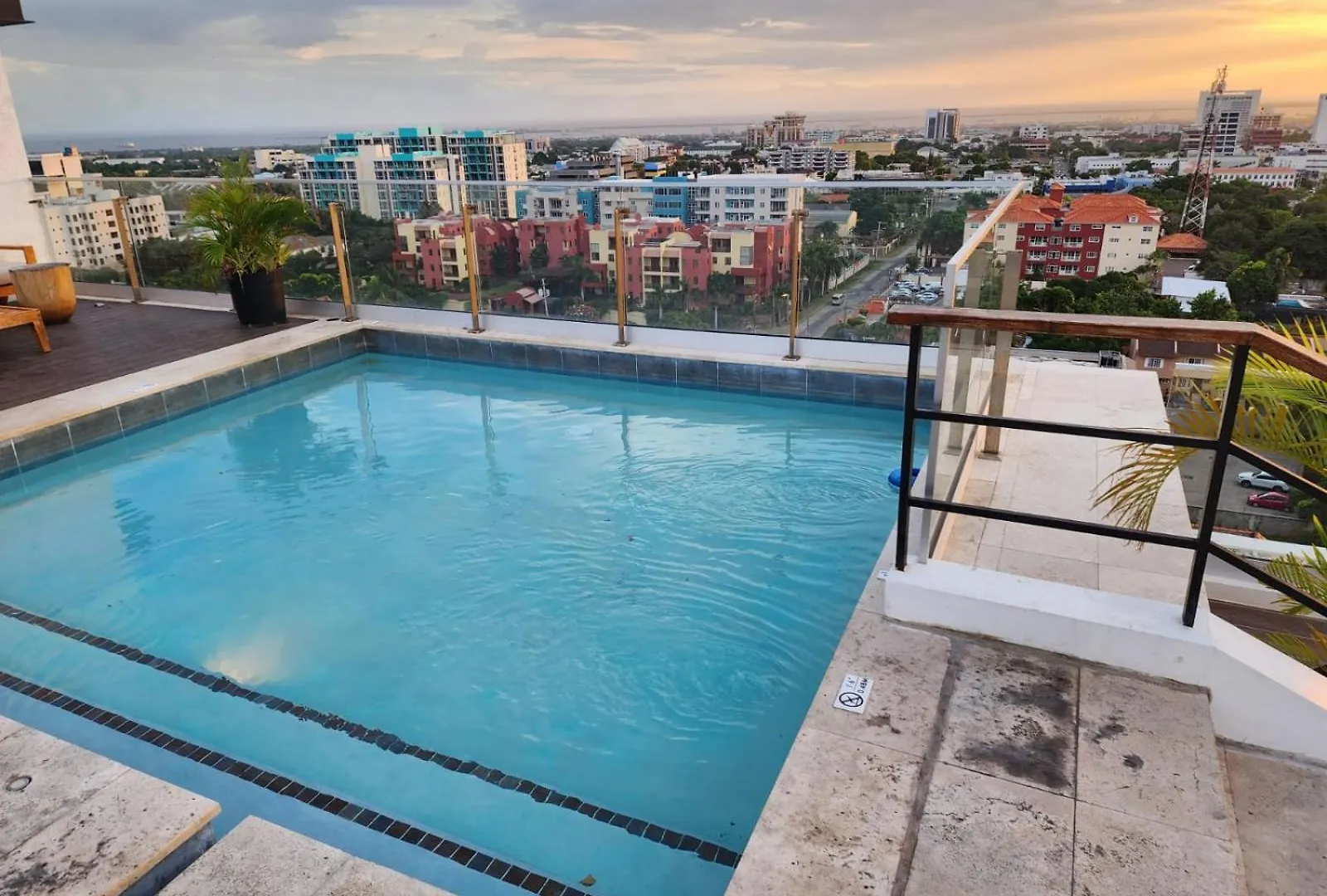 Apartment Paradise Haven At Via Kingston